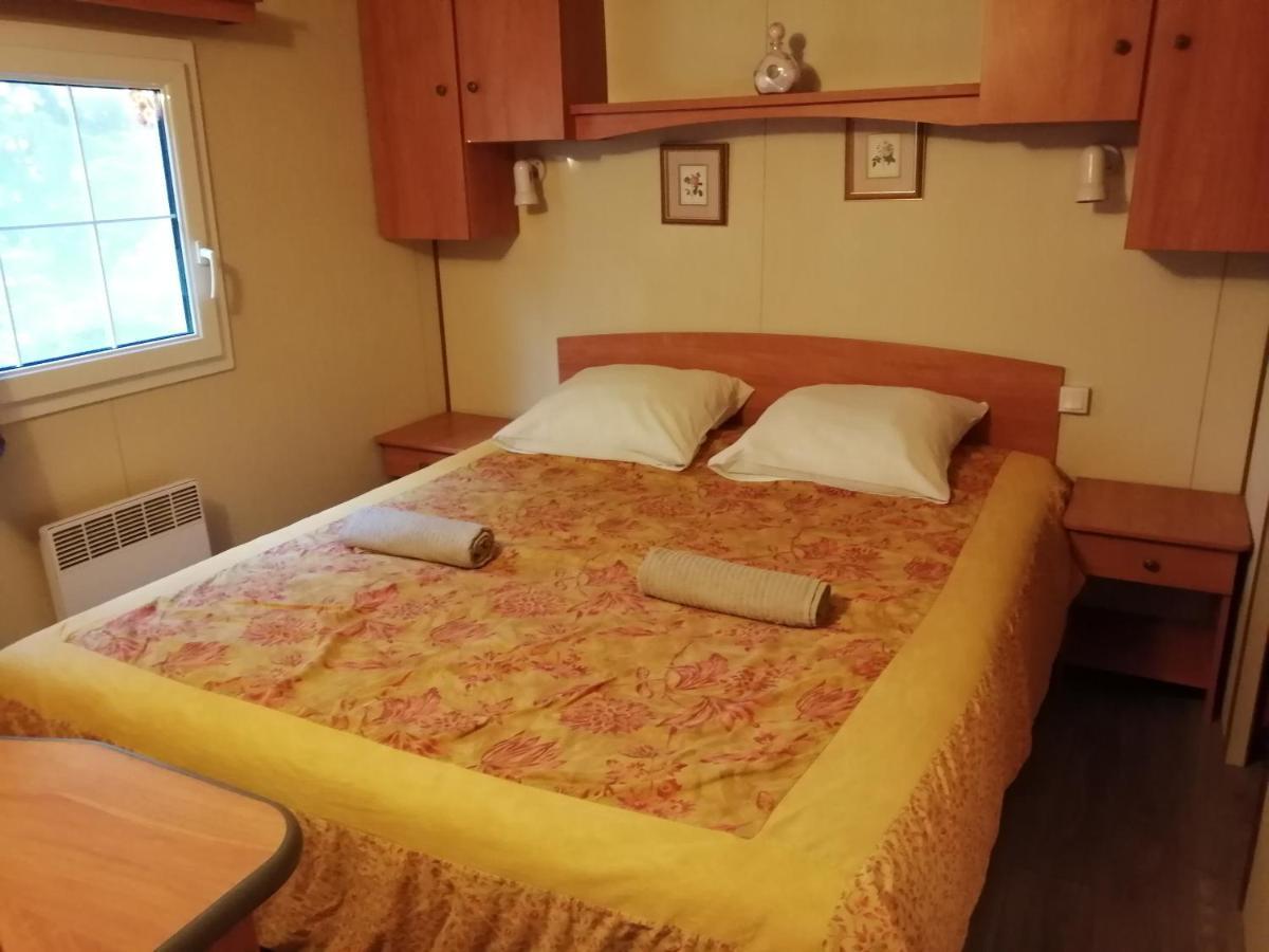 Mas Maurane - L'Olivier avec SPA privé Tarascona Esterno foto