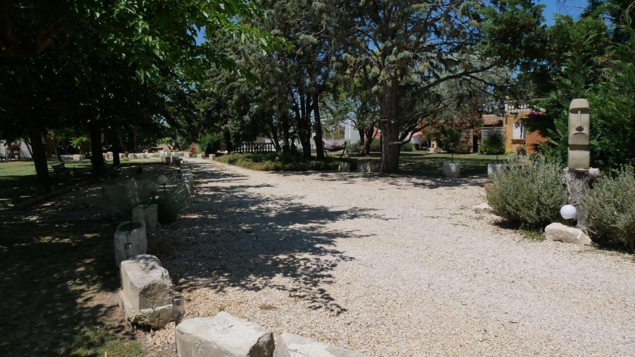 Mas Maurane - L'Olivier avec SPA privé Tarascona Esterno foto