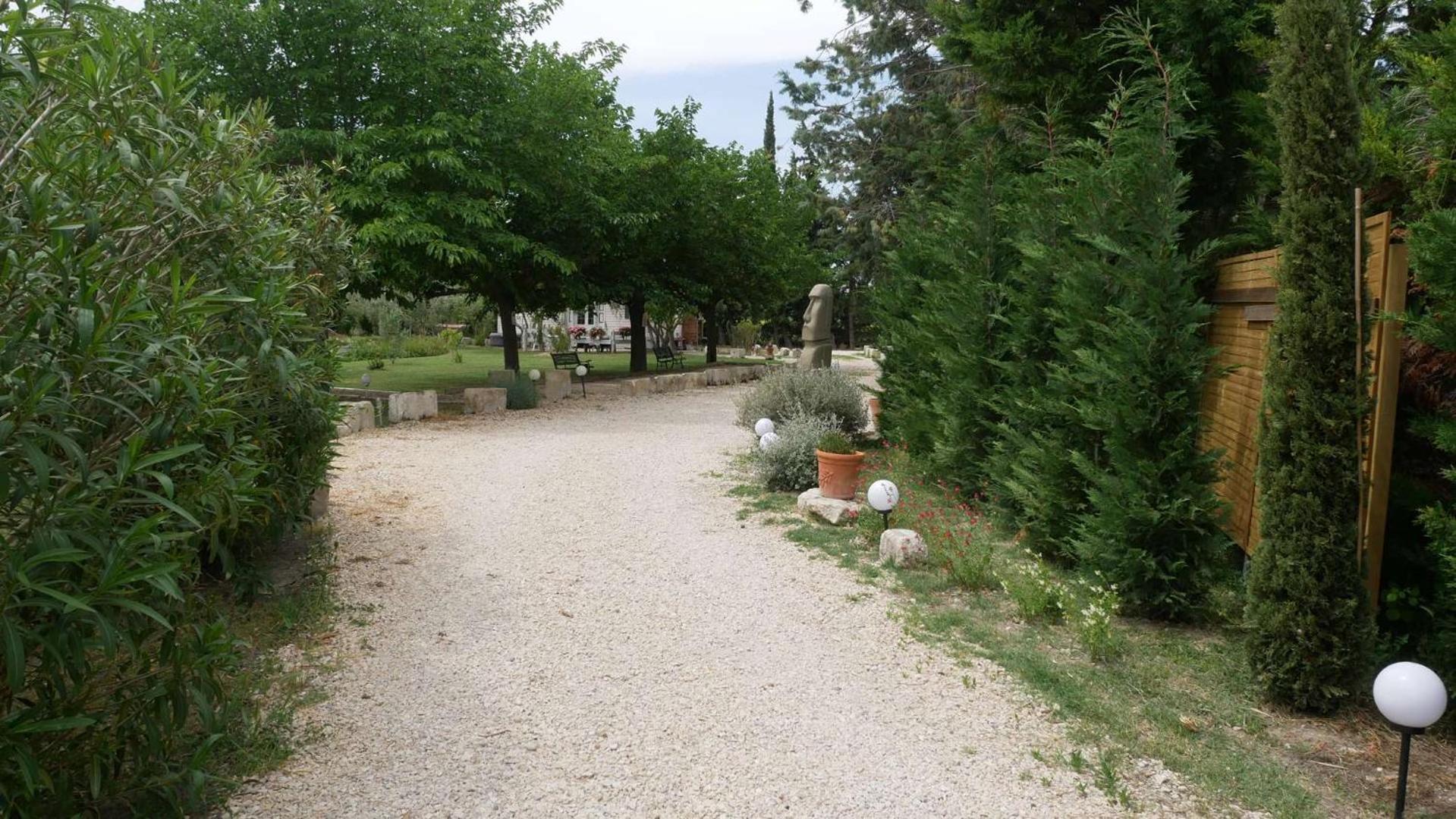 Mas Maurane - L'Olivier avec SPA privé Tarascona Esterno foto